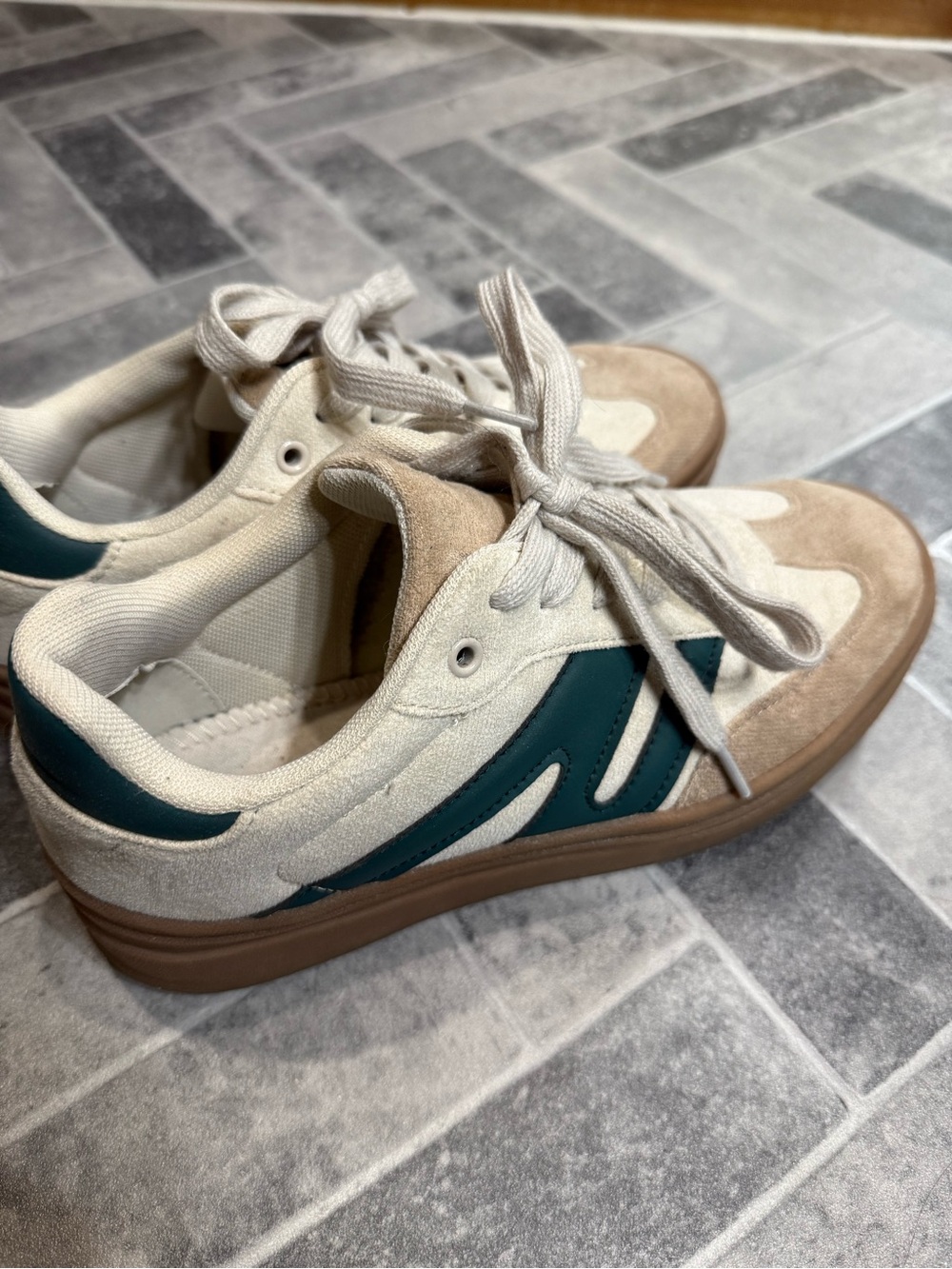 Women platform sneakers